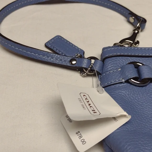 Coach Wristlet - Picture 3 of 4
